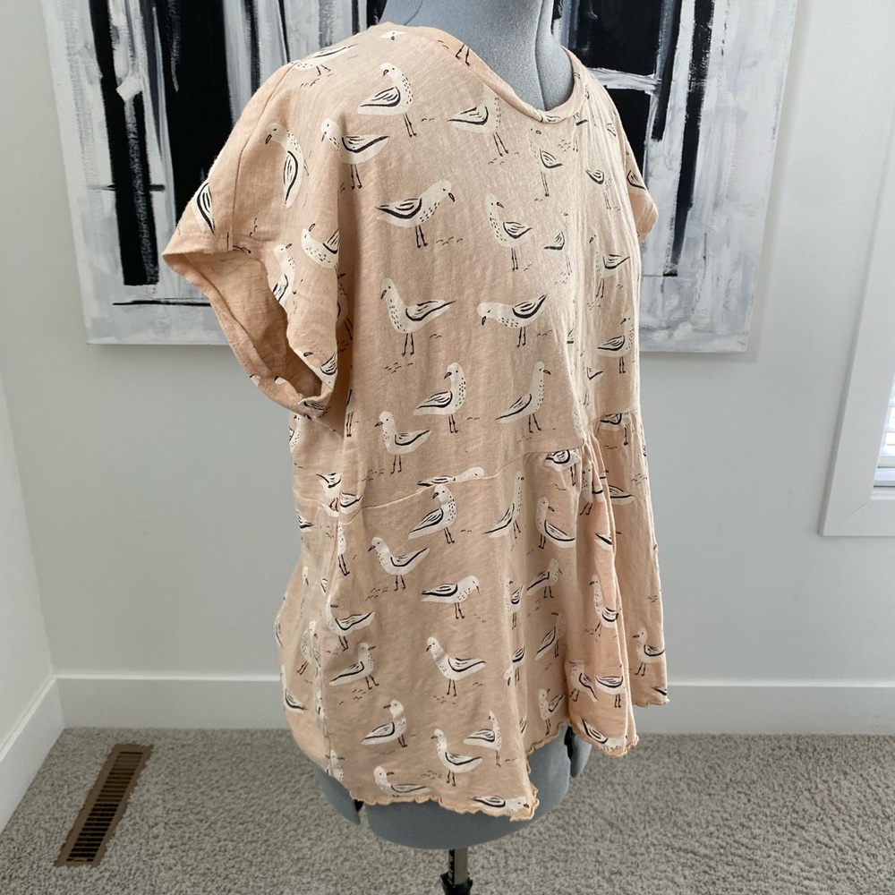 EUC Rylee + Cru t shirt